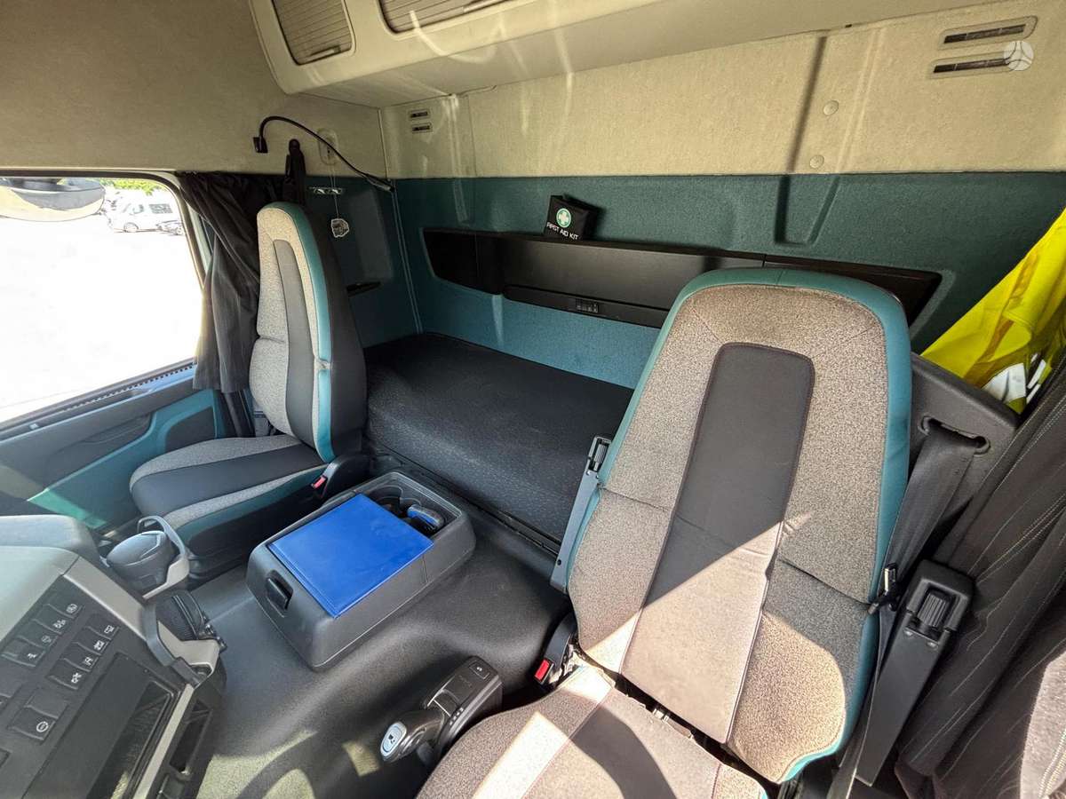 Volvo FM330, refrižerātori