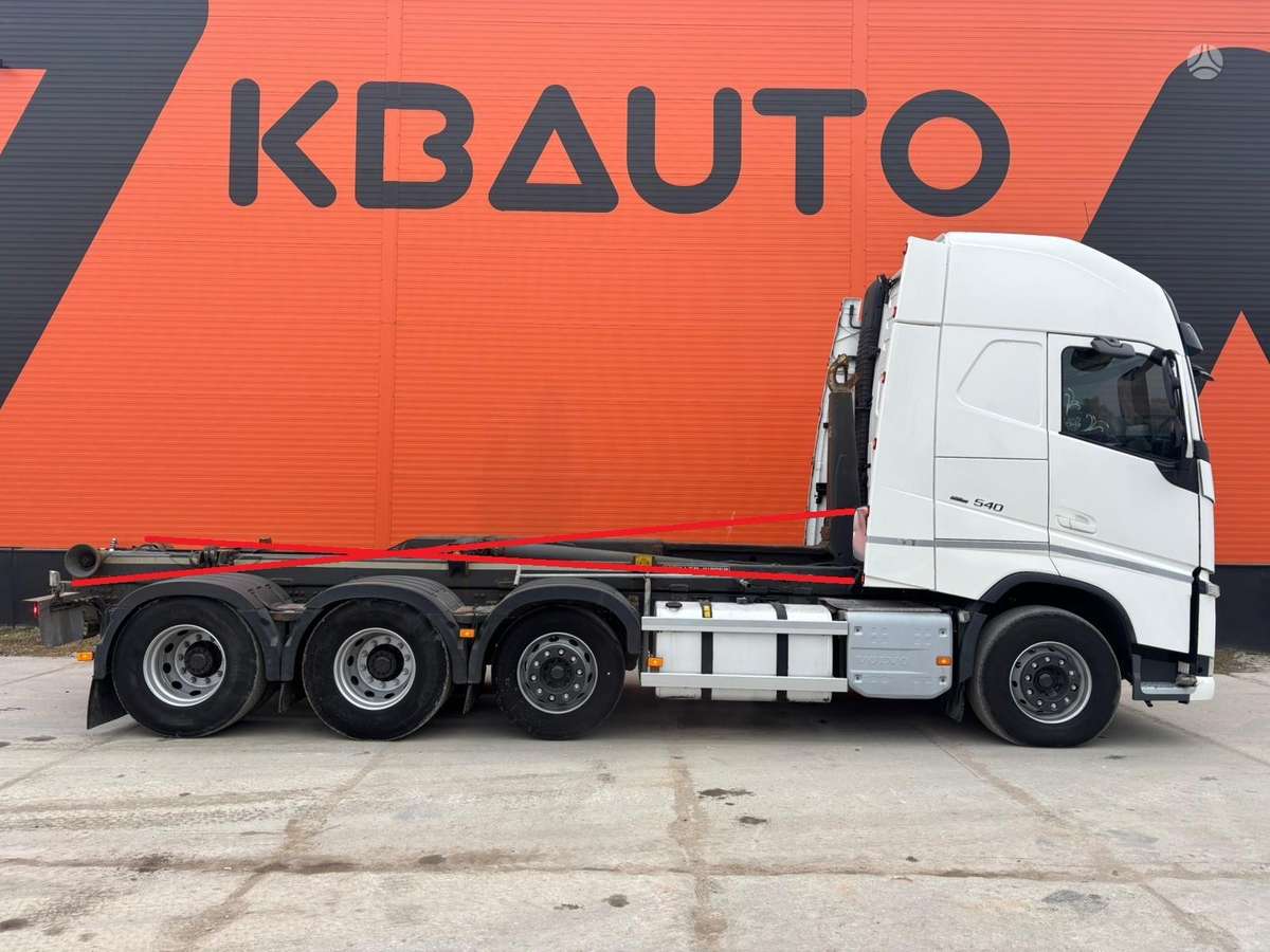 Volvo FH 540 8x4/4, шасси