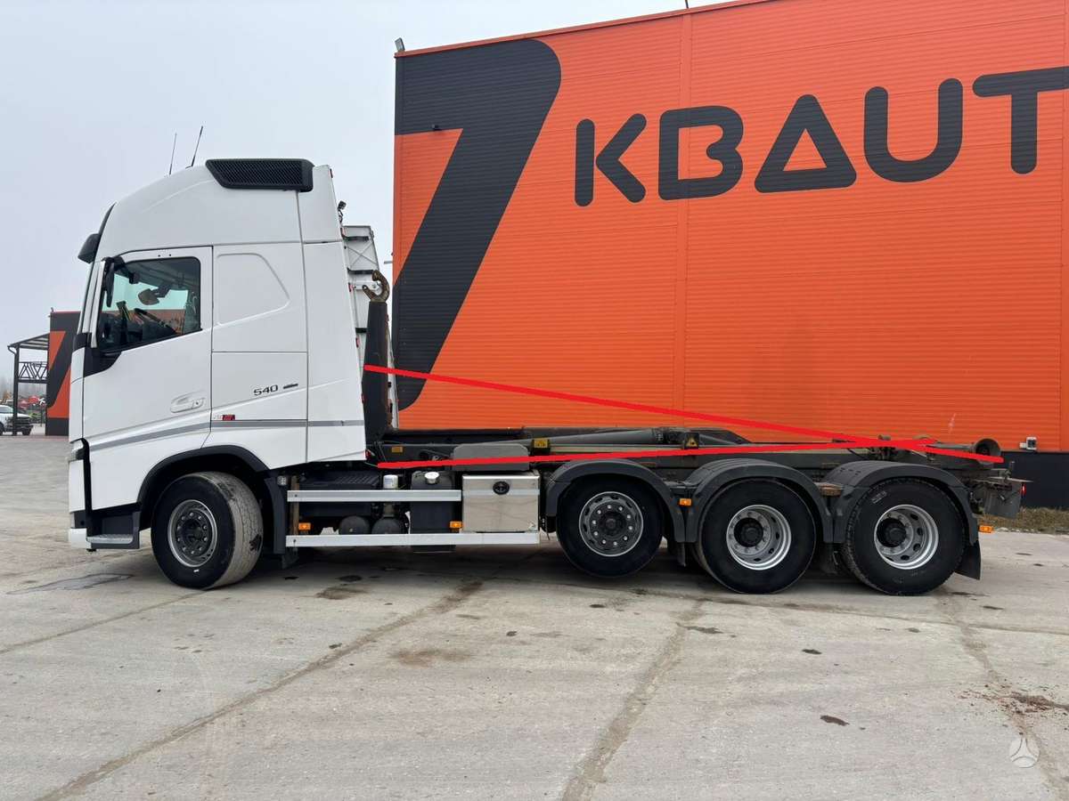 Volvo FH 540 8x4/4, шасси