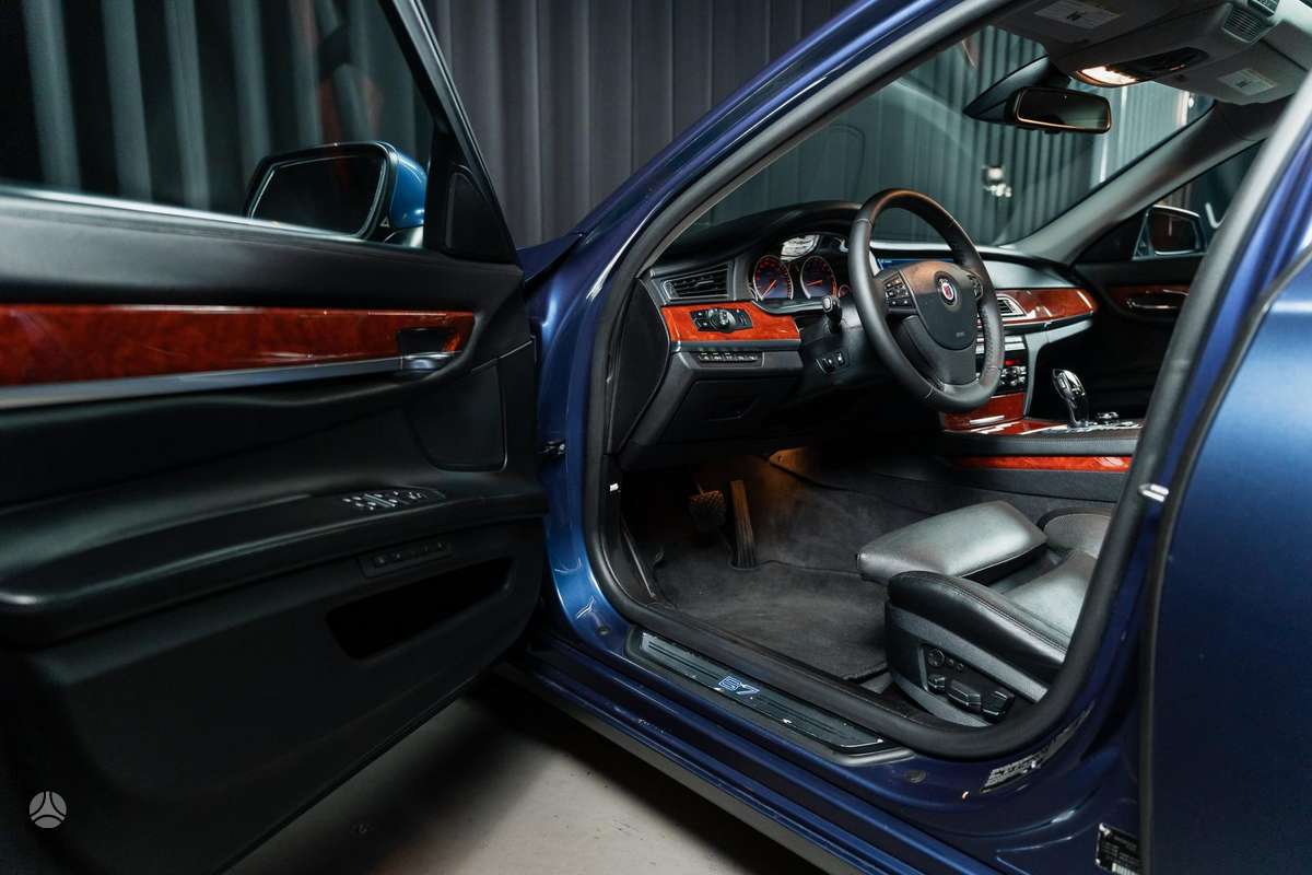 Alpina B7, 4.0 l., Седан