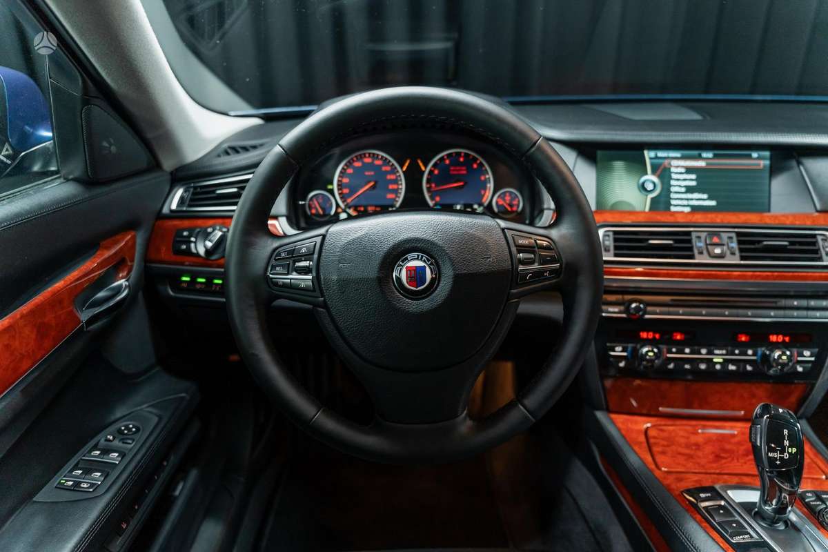 Alpina B7, 4.0 l., Седан