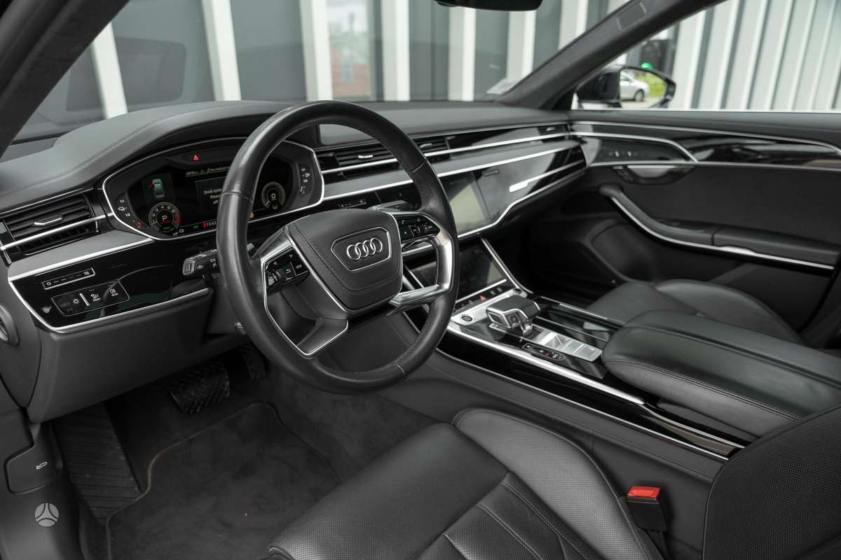 Audi A8, 2.9 l., Седан