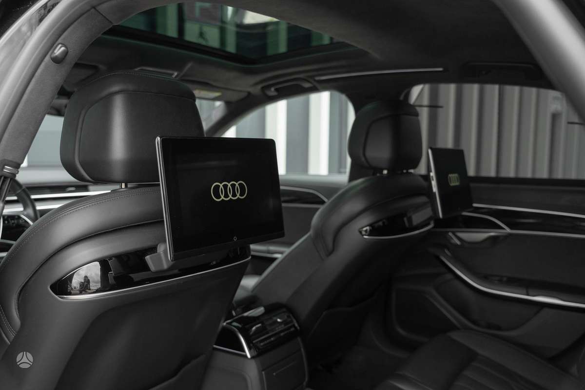 Audi A8, 2.9 l., Седан
