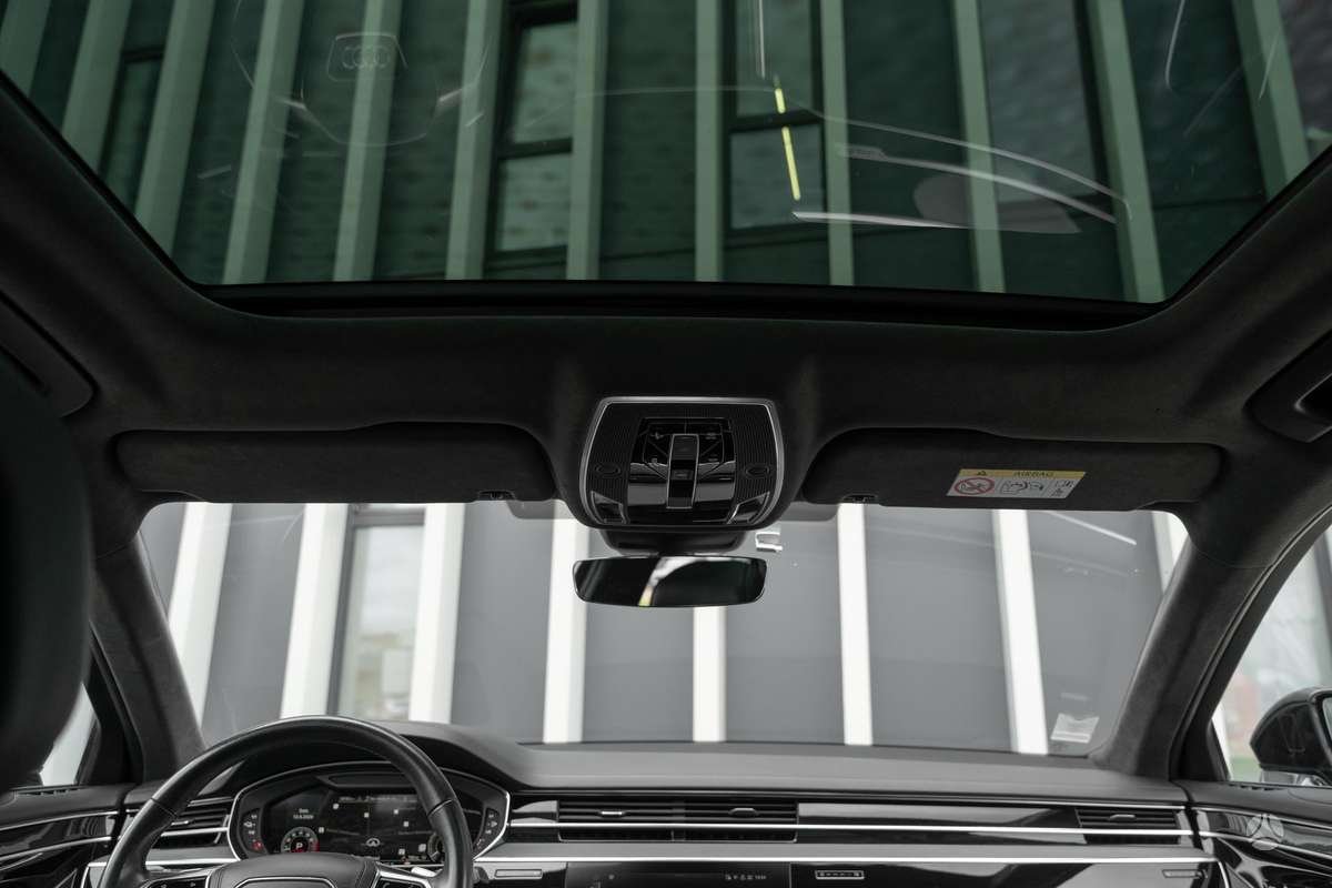 Audi A8, 2.9 l., Седан