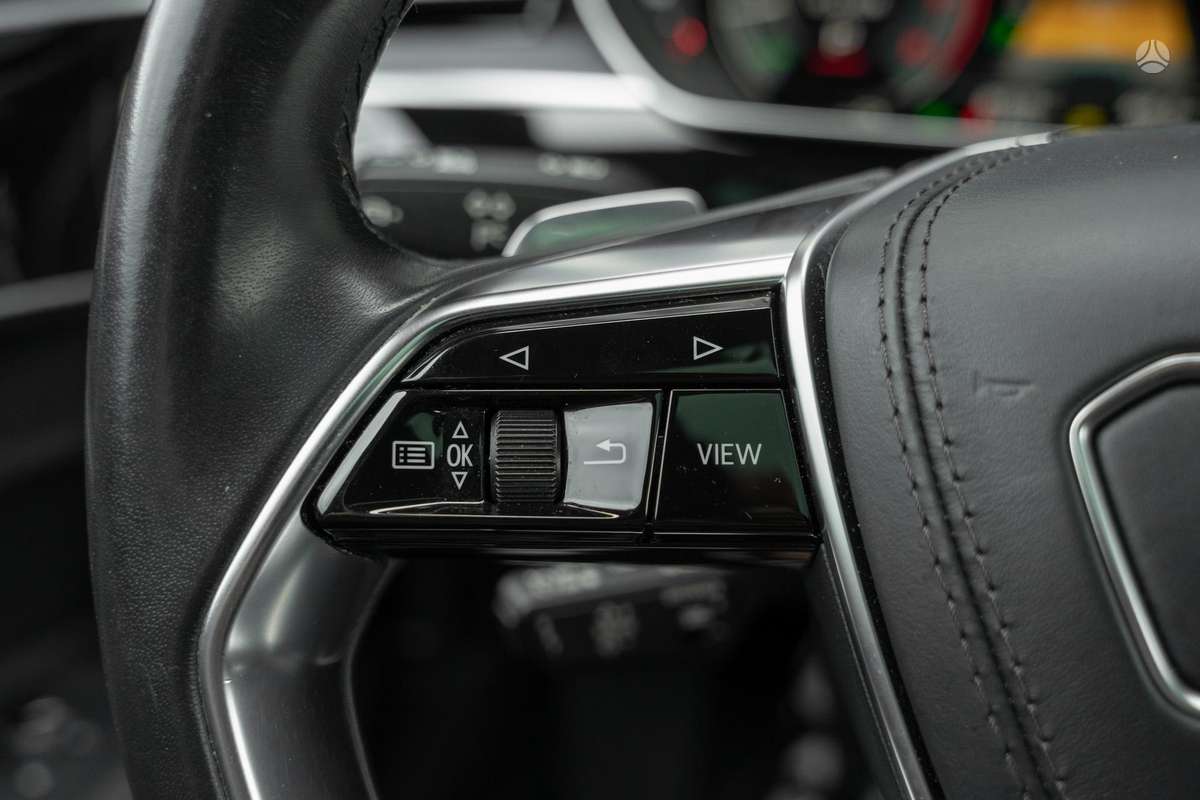 Audi A8, 2.9 l., Седан