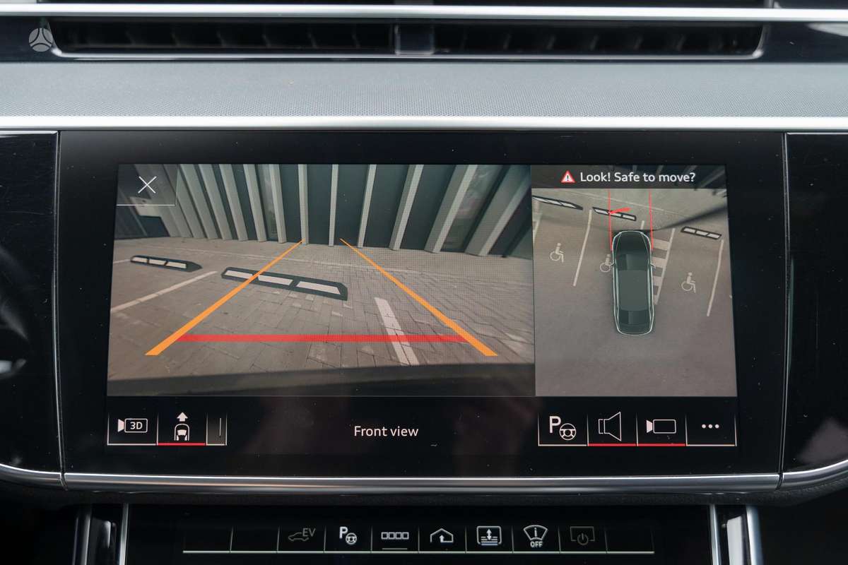 Audi A8, 2.9 l., Седан