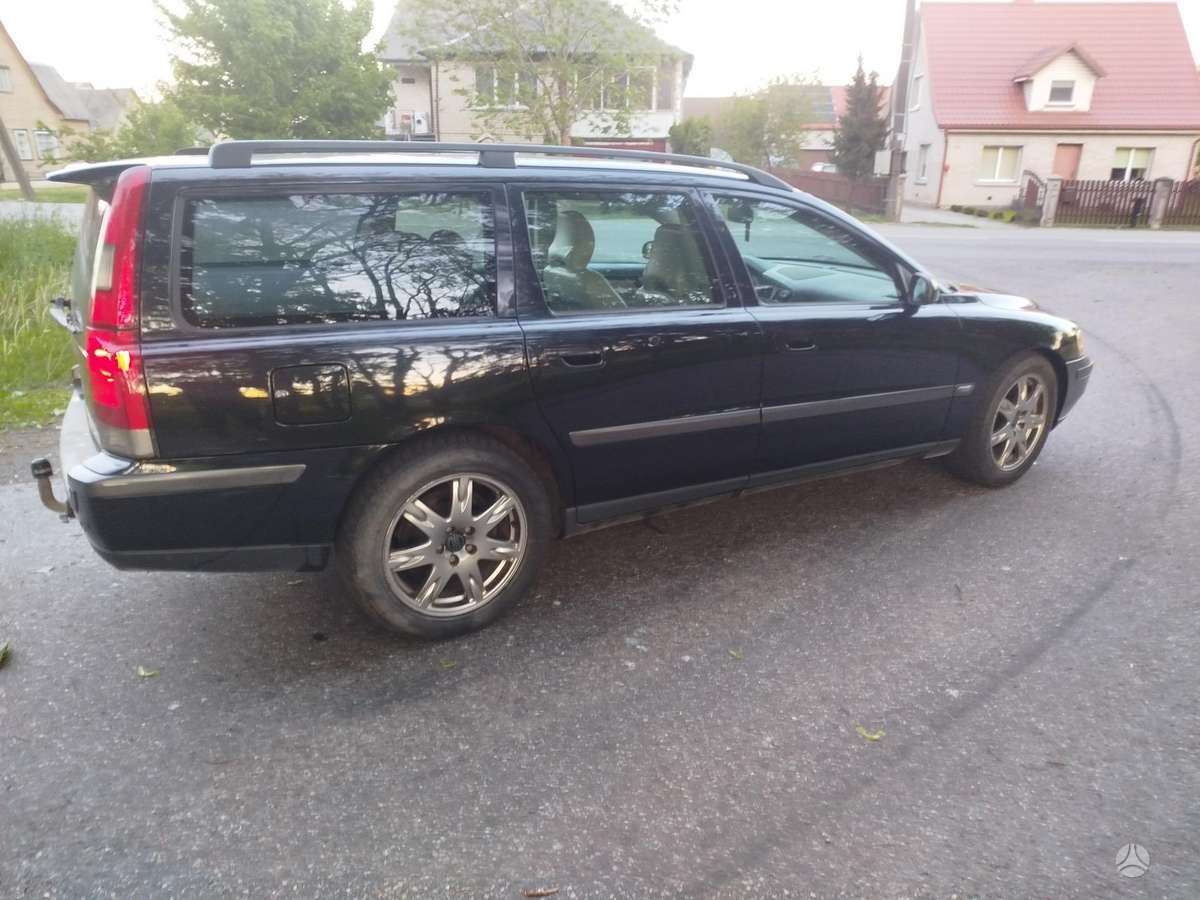 Volvo V70, 2.4 l., universalas