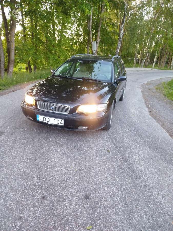 Volvo V70, 2.4 l., universalas