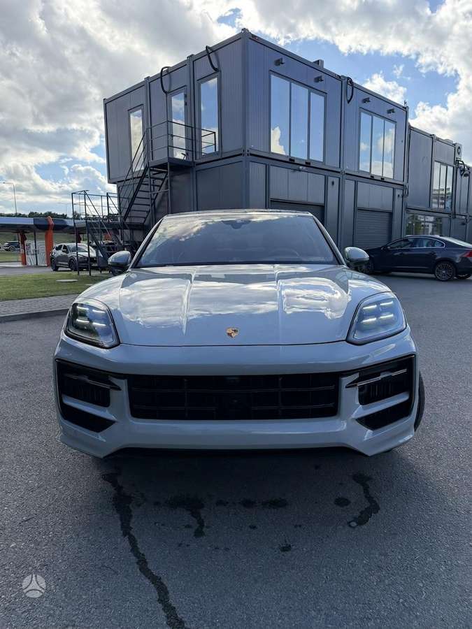Porsche Cayenne Coupe - 9