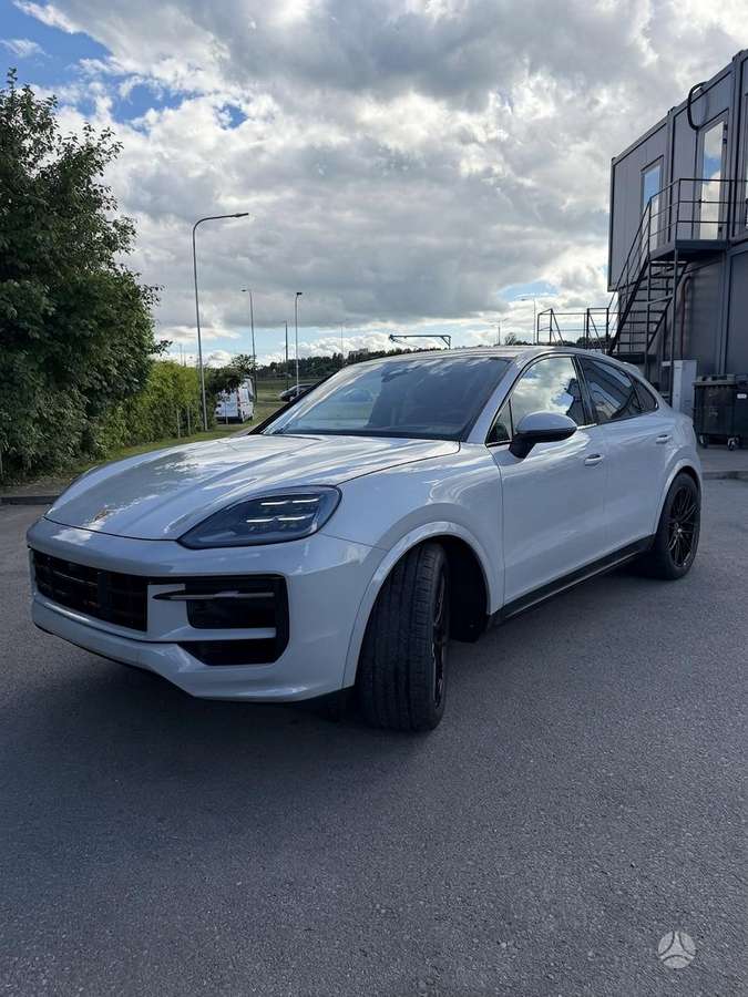 Porsche Cayenne Coupe - 2