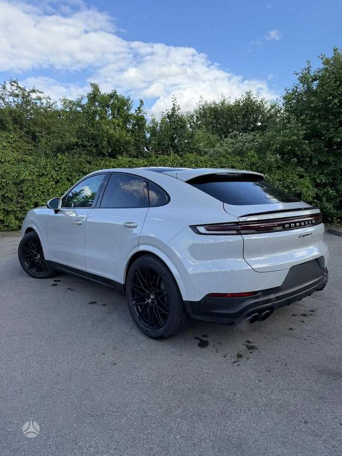 Porsche Cayenne Coupe - 5