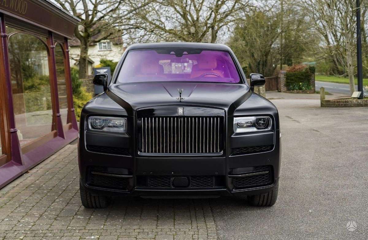 Rolls-Royce Cullinan - 3