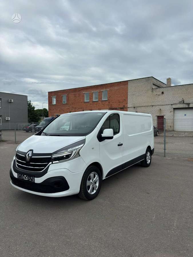 Renault Trafic, Минивэн