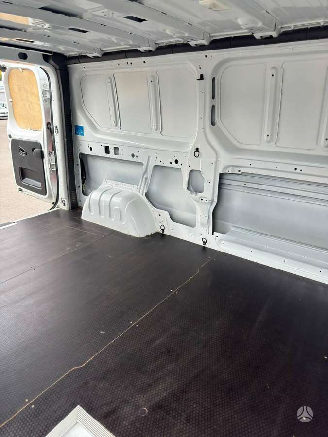 Renault Trafic, Минивэн