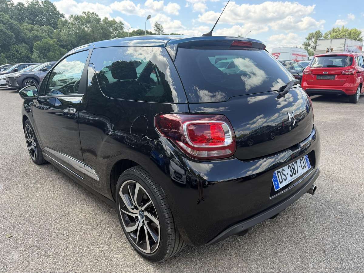 Citroen DS3, 1.2 l., hatchback
