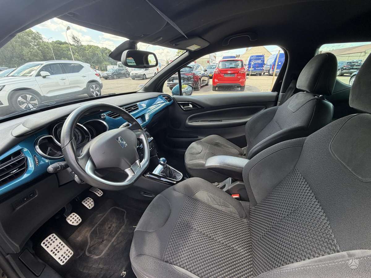 Citroen DS3, 1.2 l., hatchback