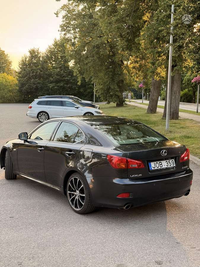 Lexus IS 250, 2.5 l., Седан