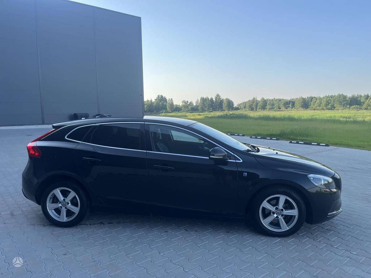 Volvo V40 - 4