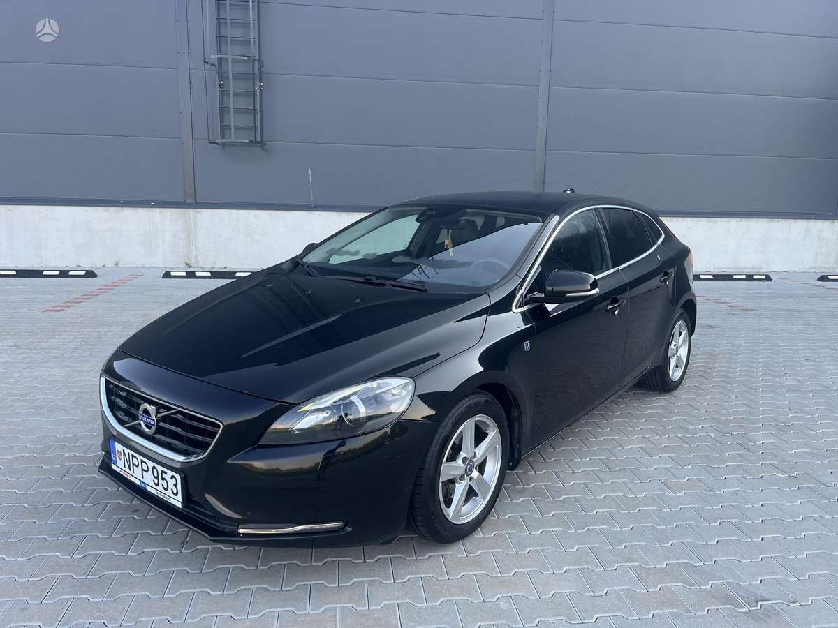Volvo V40, 2.0 l., Хэтчбек