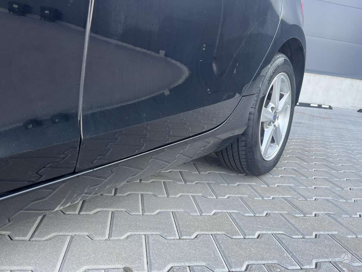 Volvo V40, 2.0 l., Хэтчбек