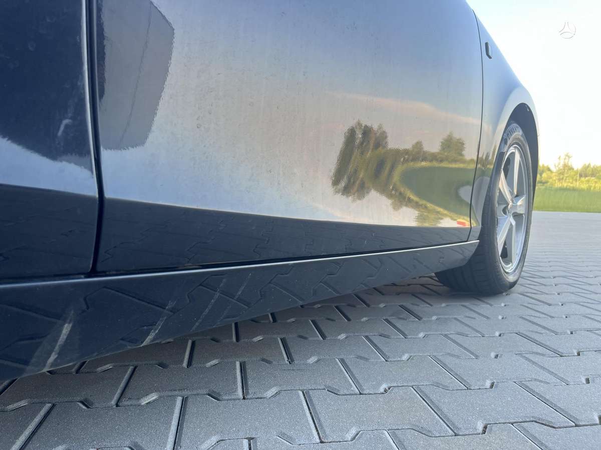 Volvo V40, 2.0 l., hatchback