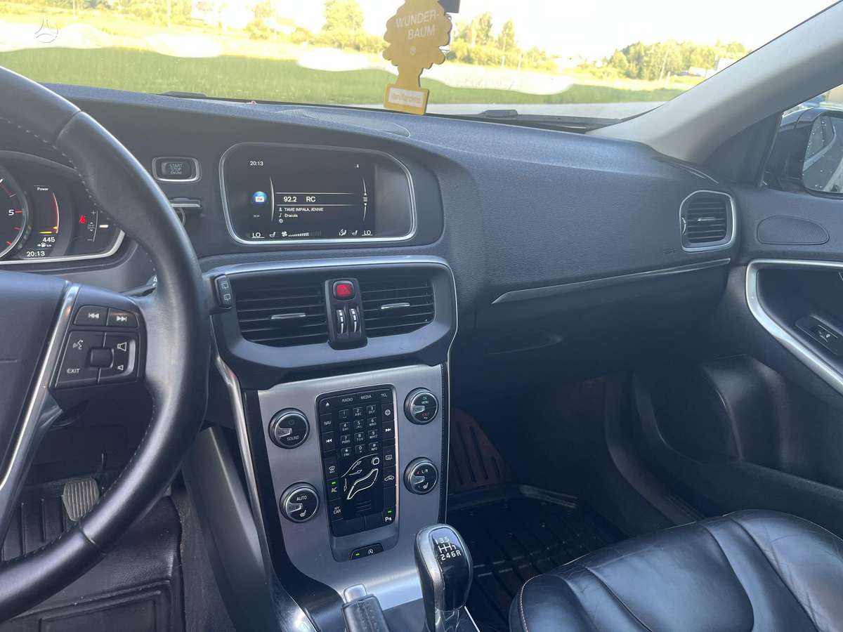 Volvo V40, 2.0 l., Хэтчбек