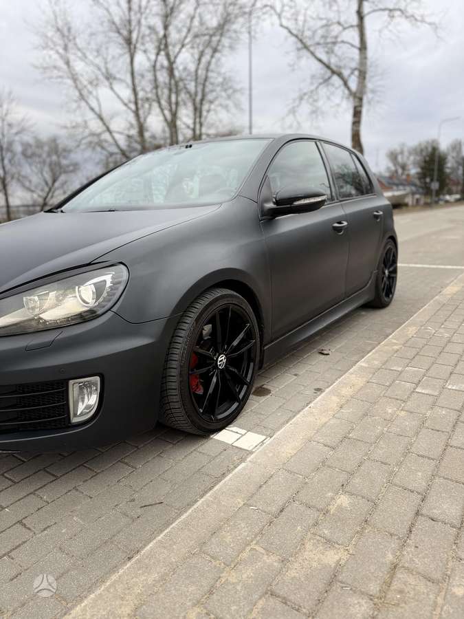 Volkswagen Golf - 3
