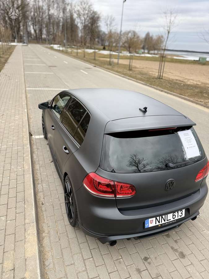 Volkswagen Golf - 5
