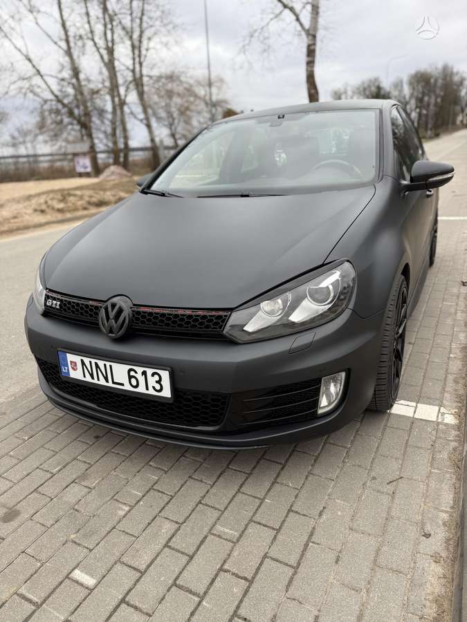 Volkswagen Golf - 10