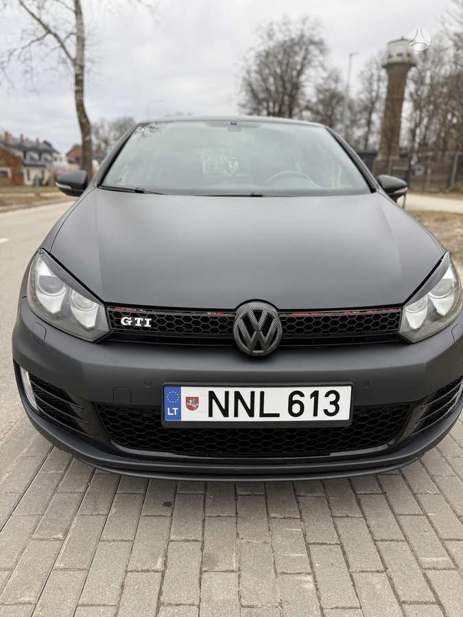 Volkswagen Golf - 11