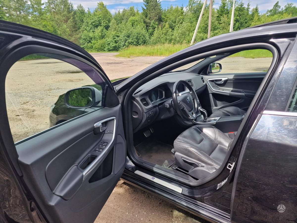 Volvo V60 - 11