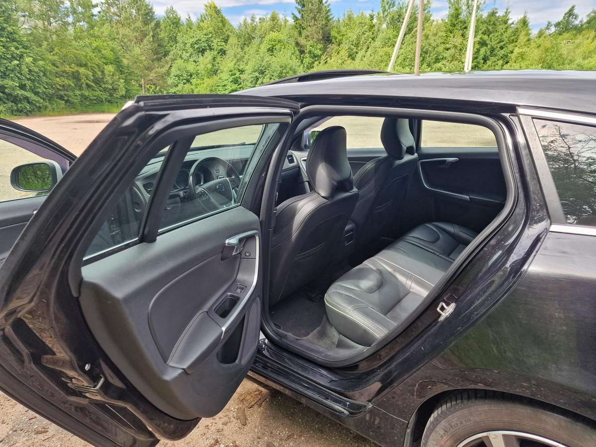 Volvo V60, 2.4 l., Универсал