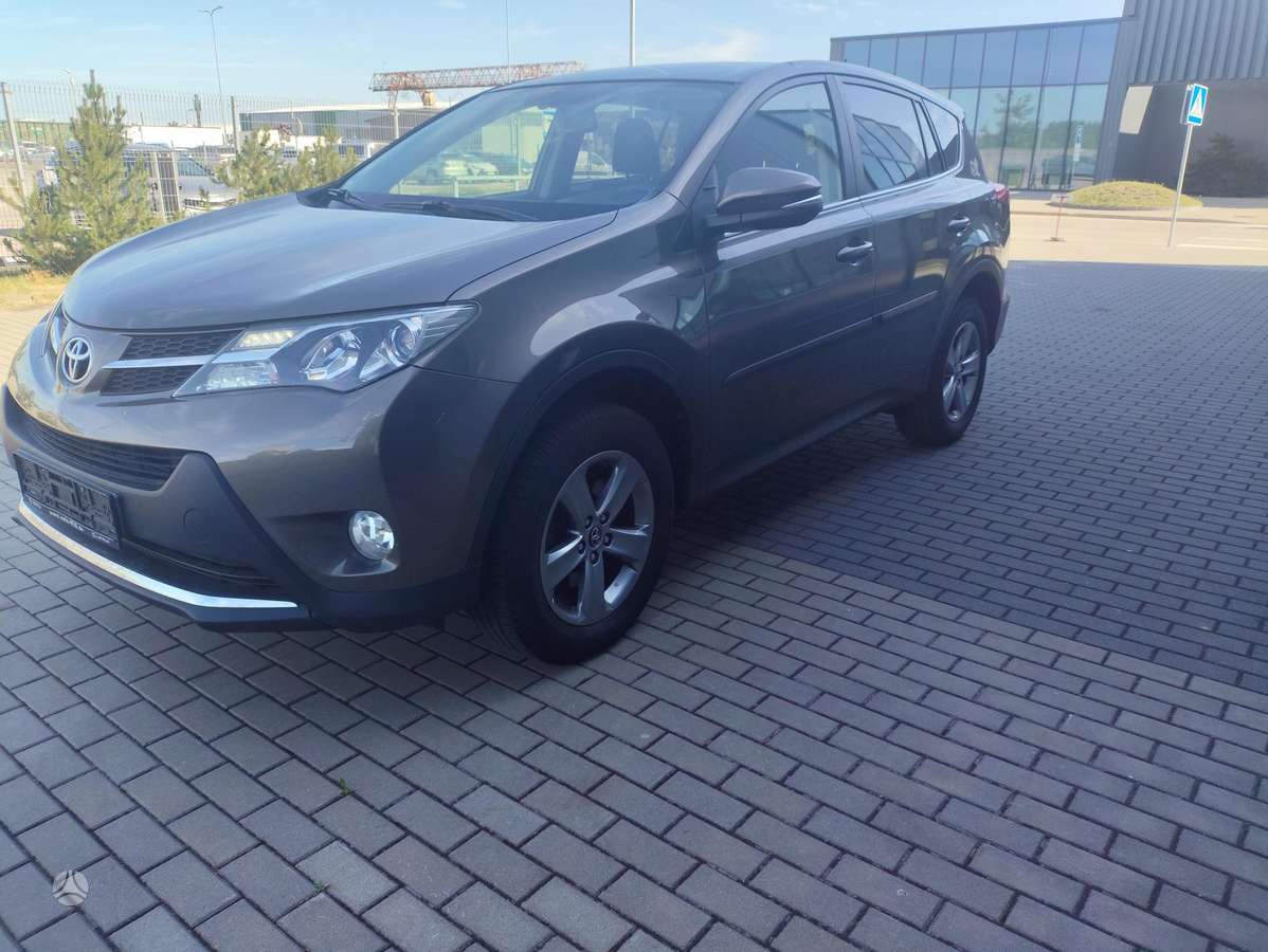 Toyota RAV4 - 1