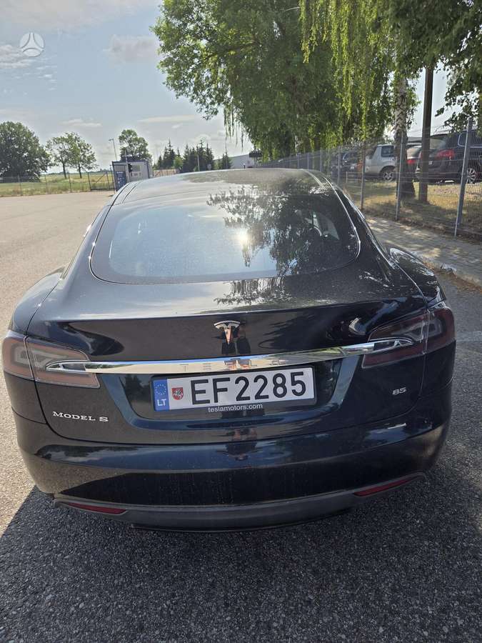 Tesla Model S, 85 кВт·ч, Седан