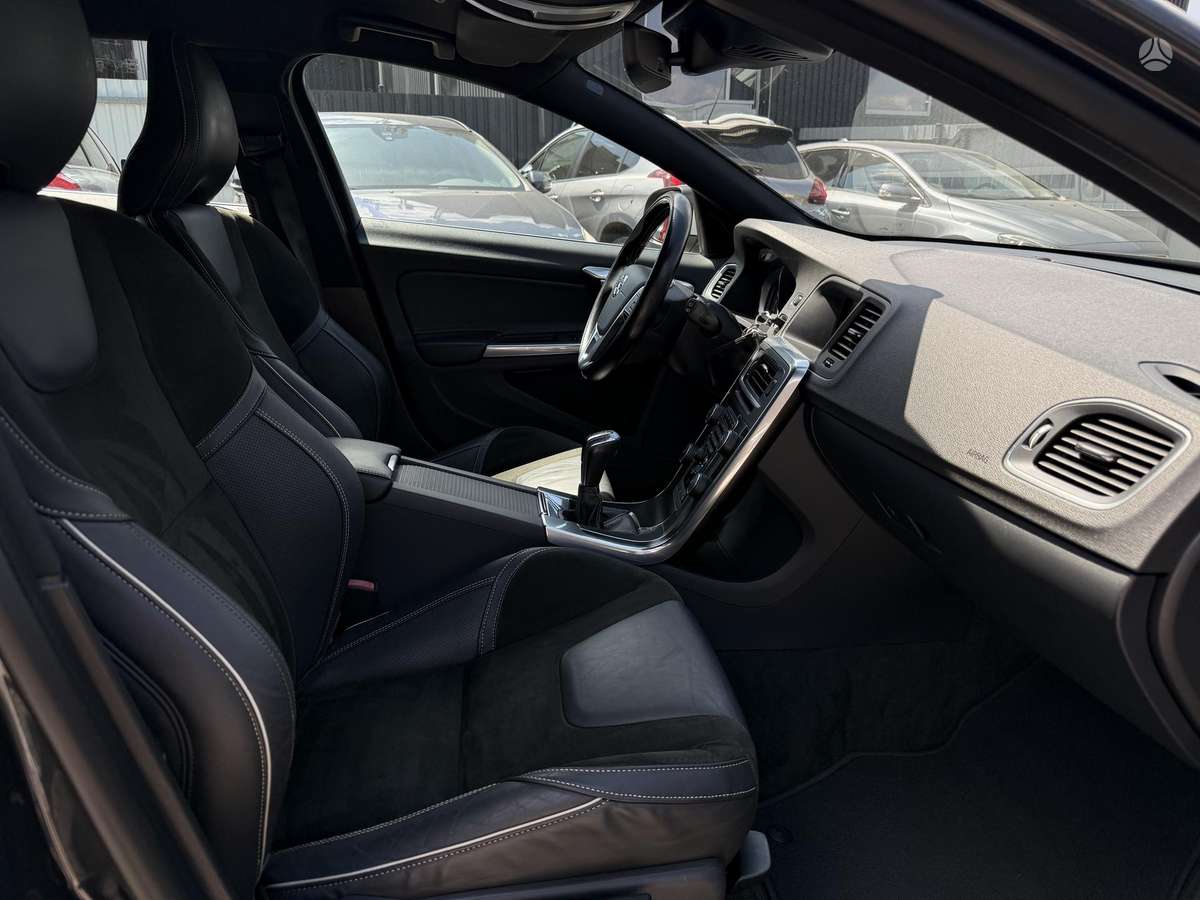 Volvo V60, 2.0 l., Универсал