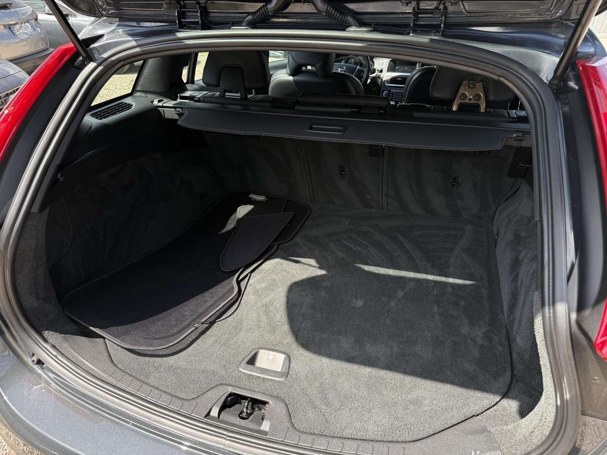 Volvo V60, 2.0 l., Универсал