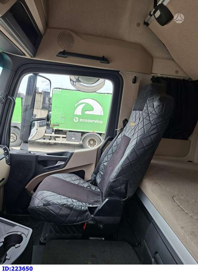Mercedes-Benz Actros 1842, double sleeper