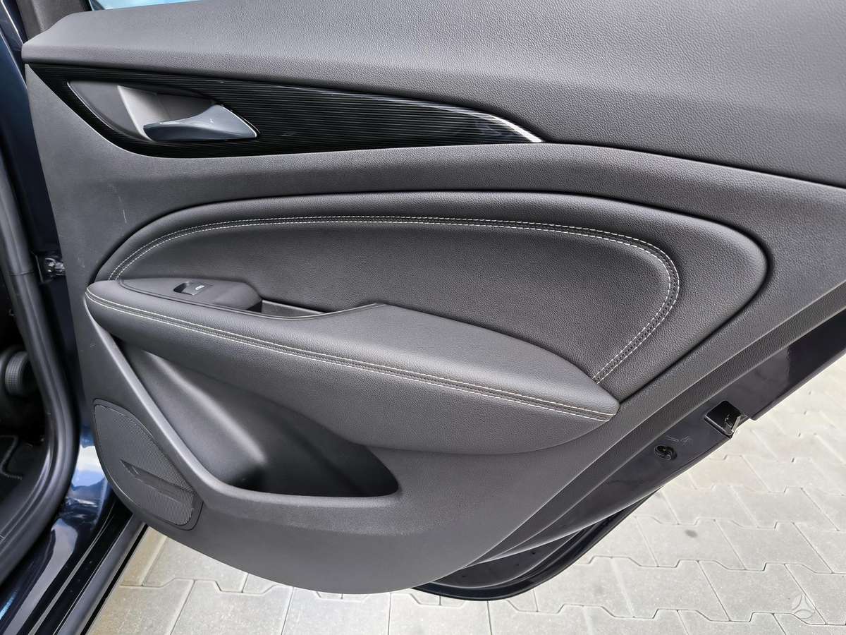 Opel Insignia, 2.0 l., Универсал