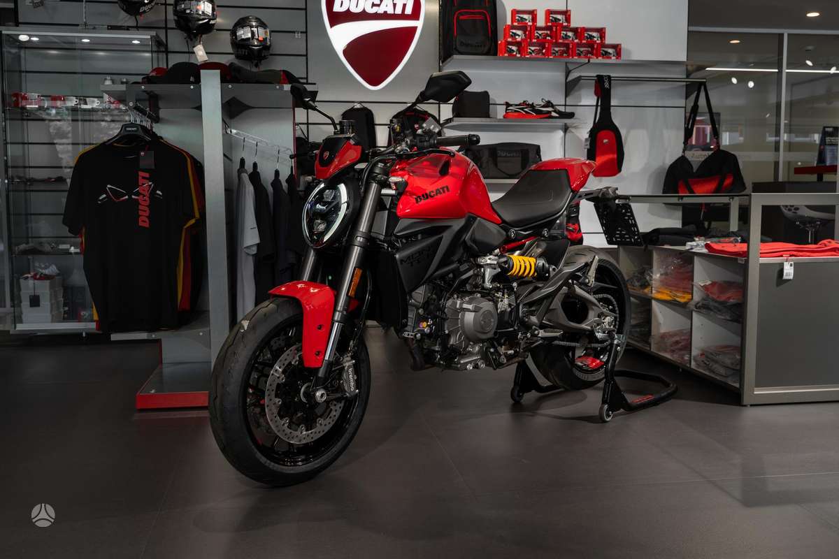 Ducati Monster 890cc, street / классические