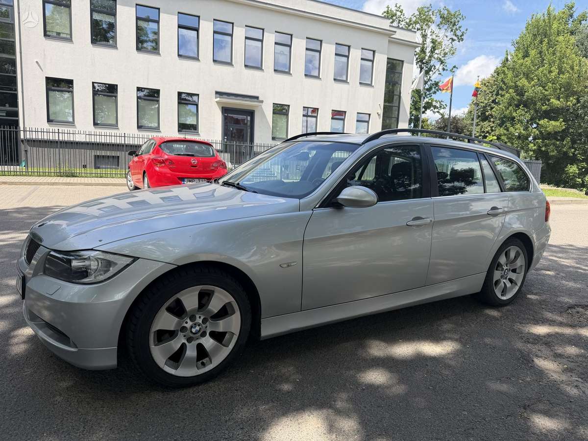BMW 330, 3.0 l., Универсал