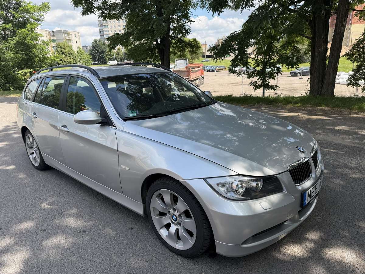 BMW 330, 3.0 l., Универсал