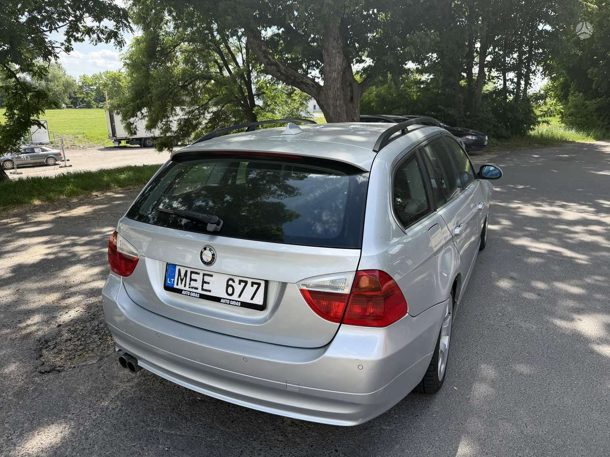BMW 330, 3.0 l., universalas