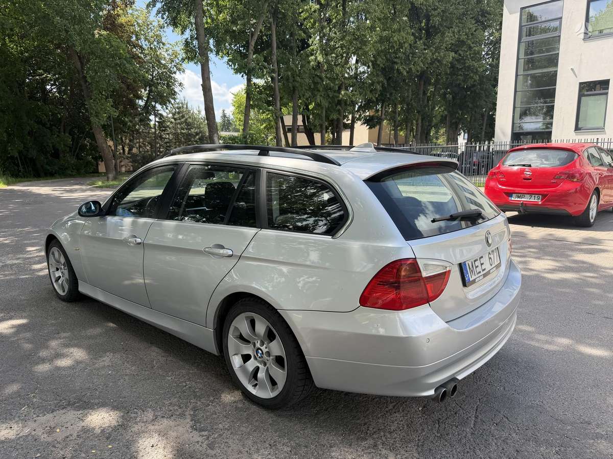 BMW 330, 3.0 l., Универсал