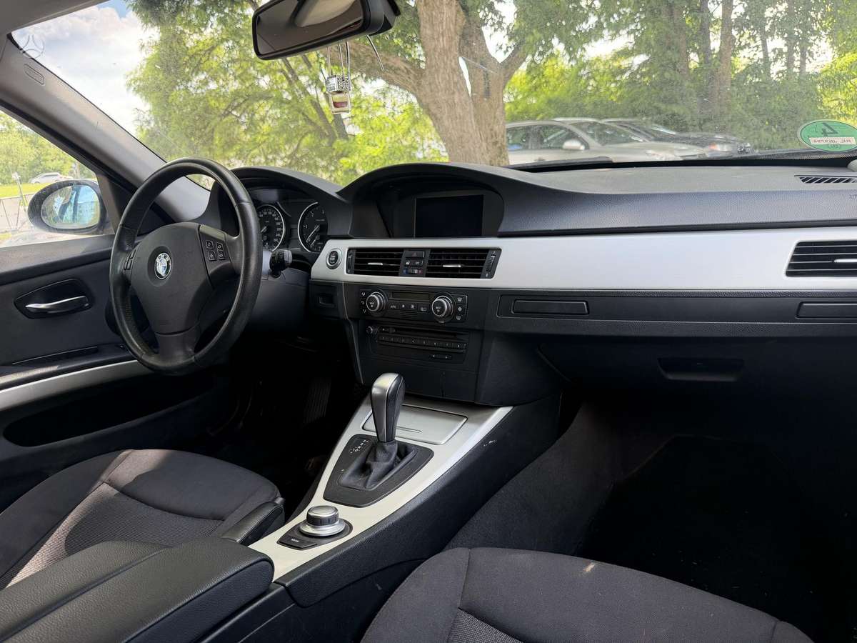 BMW 330, 3.0 l., Универсал