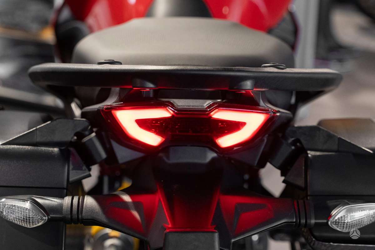Ducati Multistrada V2 890cc, enduro / adventure