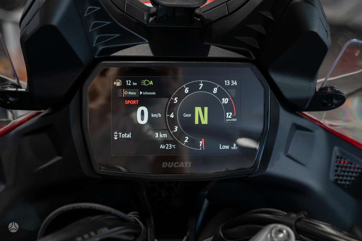 Ducati Multistrada V2 890cc, enduro / adventure
