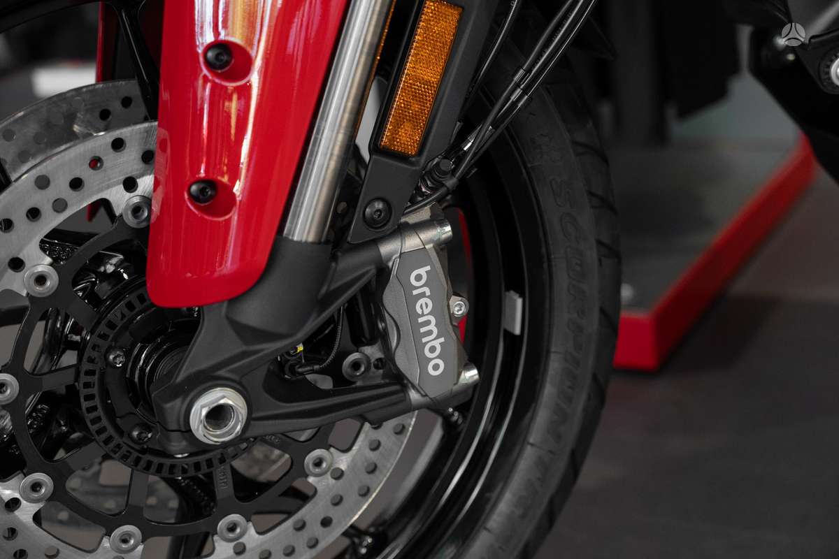 Ducati Multistrada V2 890cc, enduro / adventure