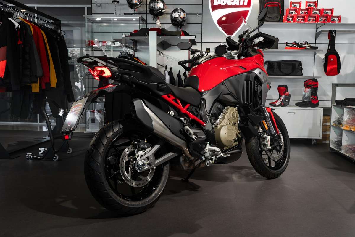 Ducati Multistrada 1158cc, touring / sport touring