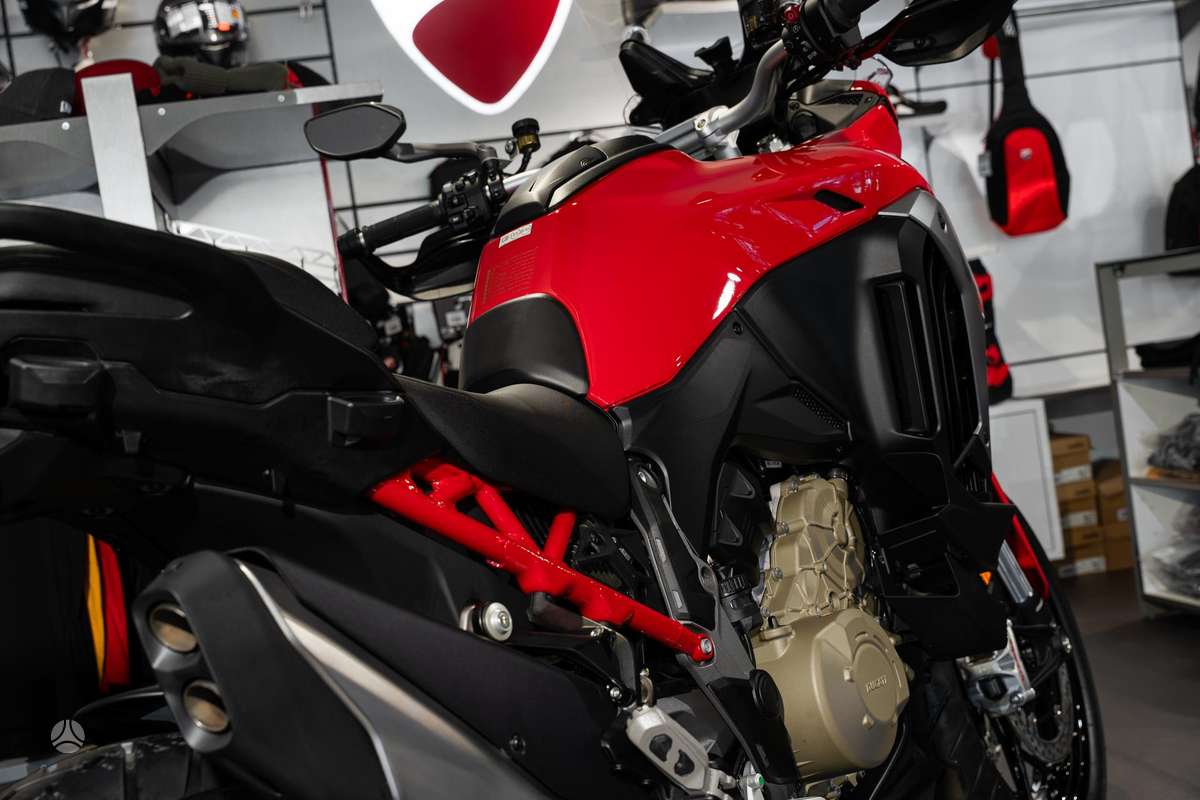 Ducati Multistrada 1158cc, touring / sport touring