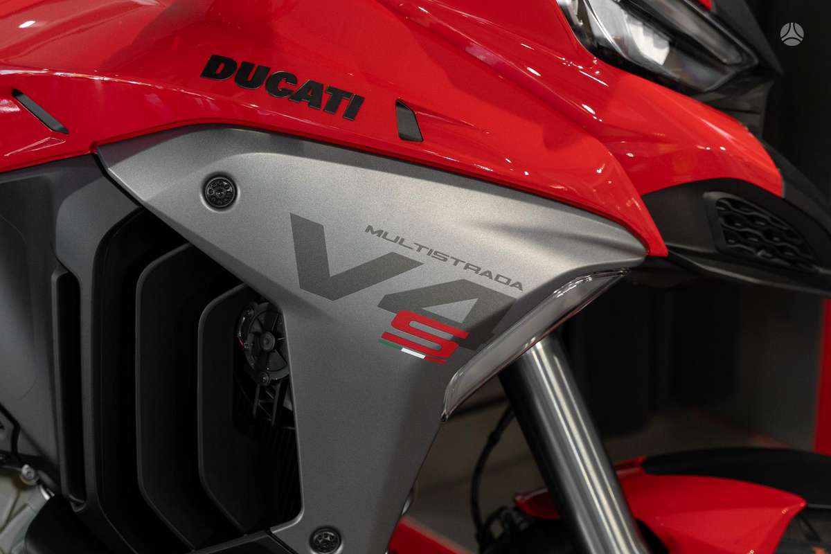 Ducati Multistrada 1158cc, touring / sport touring